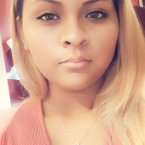 Meet your Posher, Eimy a